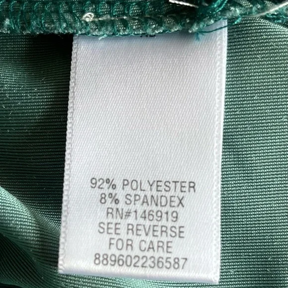 •Candie’s• Green Crushed Velvet Sleeveless Top - Size Medium - Picture 6 of 8